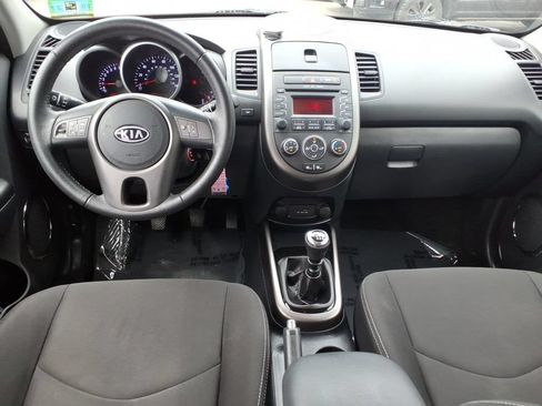 Used 2012 Kia Soul + FWD image 6
