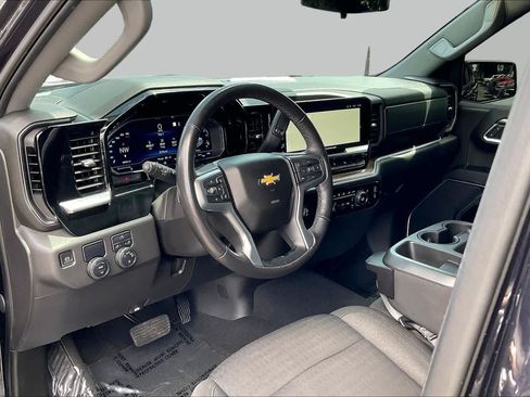 Used 2022 Chevrolet Silverado 1500 LT RWD image 14