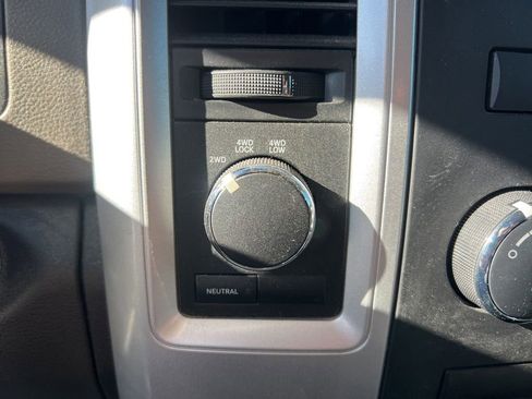 Used 2009 Dodge Ram 1500 Truck 4x4 Quad Cab image 16