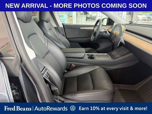 Used 2024 Tesla Model Y Long Range AWD/4WD image 9