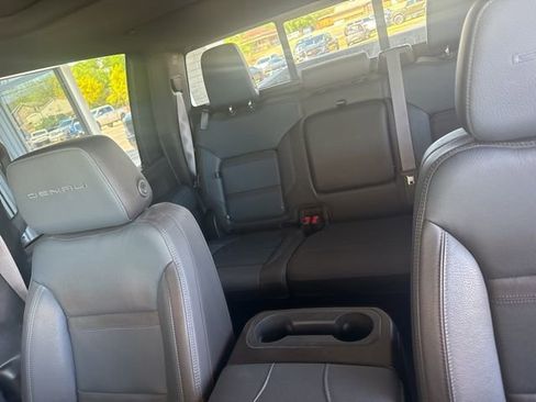 Used 2023 GMC Sierra 2500 Denali w/ Denali Ultimate Package AWD/4WD image 19