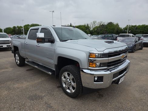Used 2019 Chevrolet Silverado 2500 LTZ w/ Duramax Plus Package AWD/4WD image 10
