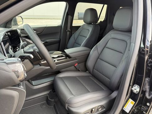 New 2026 Chevrolet Equinox LT image 11