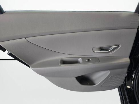 New 2026 Hyundai Elantra Sport FWD image 31
