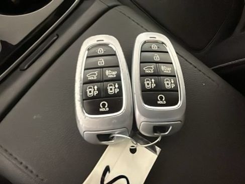 Certified 2024 Hyundai Tucson Limited AWD/4WD image 20