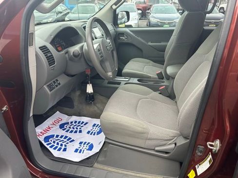 Used 2017 Nissan Frontier SV w/ SV Value Truck Package image 15