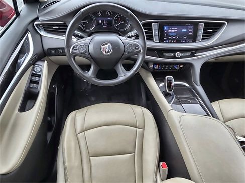 Used 2020 Buick Enclave Premium w/ Sun and Sites Package image 22