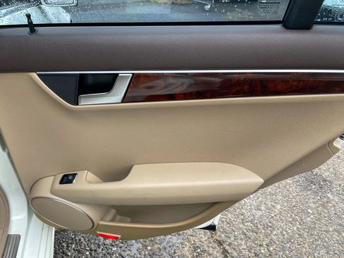 Used 2012 Mercedes-Benz C 300 4MATIC Sedan image 16
