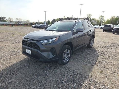 Used 2023 Toyota RAV4 XLE w/ Convenience Package image 1