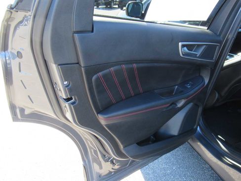 Used 2022 Ford Edge ST-Line image 22