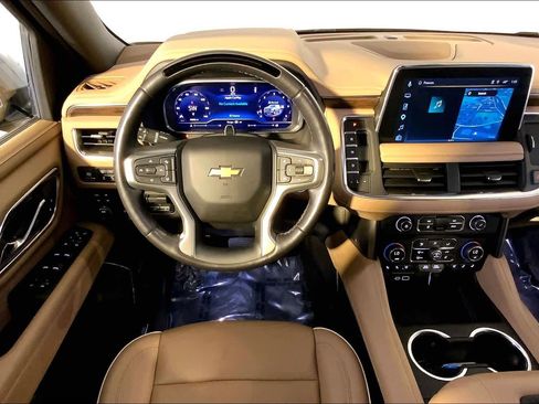 Used 2023 Chevrolet Tahoe Premier w/ Advanced Technology Package AWD/4WD image 6