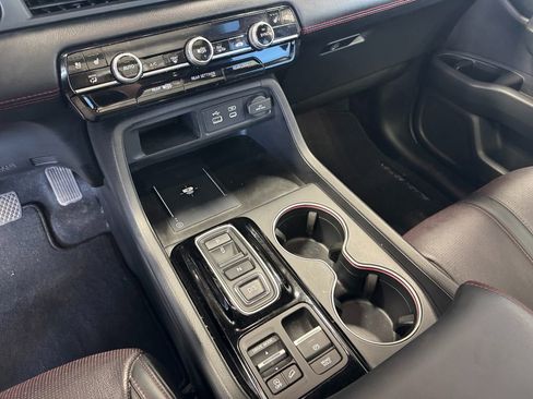 Used 2023 Honda Pilot Elite image 19