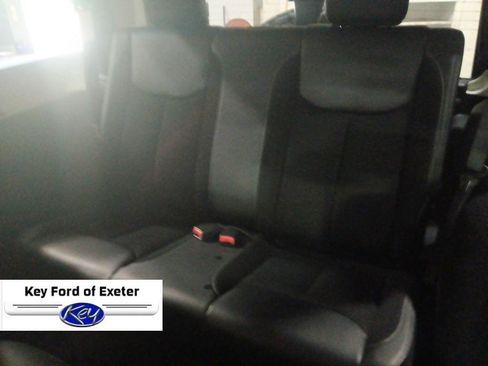 Used 2017 Jeep Wrangler Sahara AWD/4WD image 18