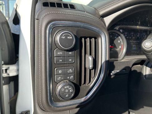 Used 2020 Chevrolet Silverado 2500 LTZ w/ LTZ Premium Package image 5