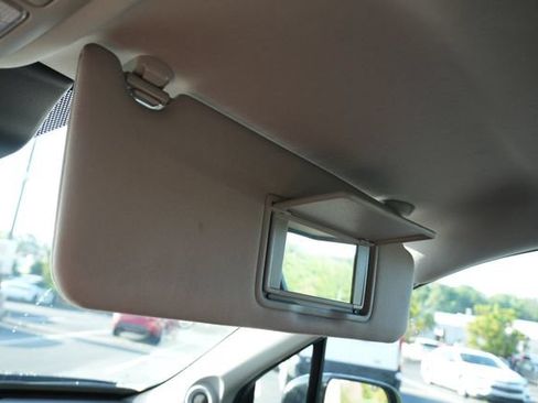 Used 2025 Honda Ridgeline Sport image 40
