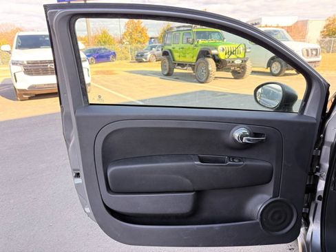 Used 2015 FIAT 500 Pop image 12