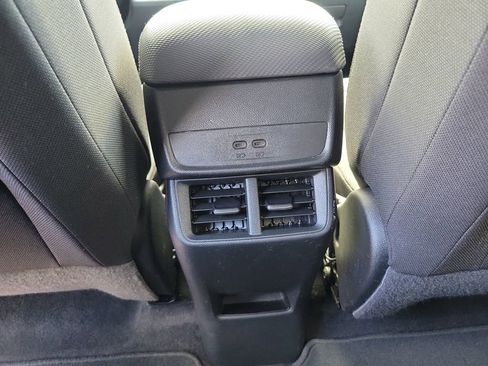 Used 2025 Chevrolet Equinox LT image 11