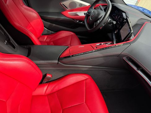 Used 2021 Chevrolet Corvette Stingray Preferred Cpe w/ 2LT image 21