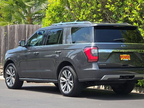 Used 2020 Ford Expedition Limited w/ Equipment Group 302A AWD/4WD image 6