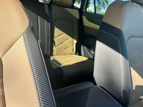 New 2026 Volkswagen Atlas Cross Sport SE FWD image 37
