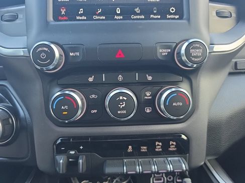 Used 2021 RAM 1500 Big Horn AWD/4WD image 33