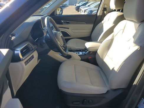 Certified 2022 Kia Telluride EX w/ EX Premium Package image 23