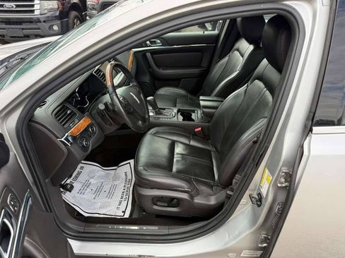 Used 2013 Lincoln MKS image 11