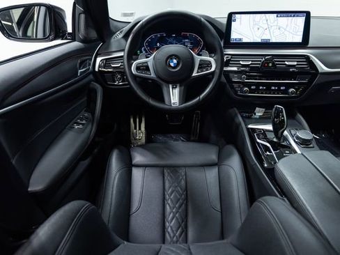 Certified 2023 BMW 530i xDrive w/ M Sport Package AWD/4WD image 3