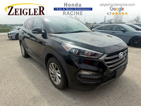 Used 2020 Hyundai Tucson Value w/ Winter Weather Package FWD image 1