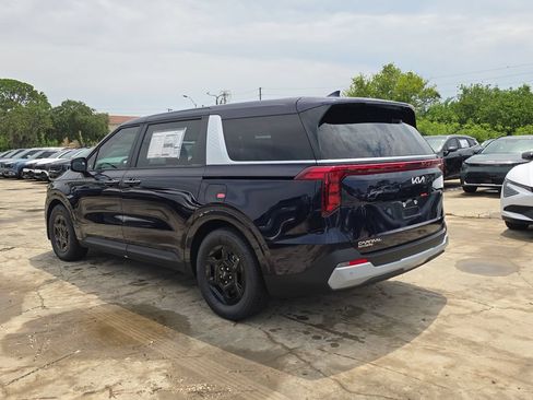 New 2027 Kia Carnival FWD image 6