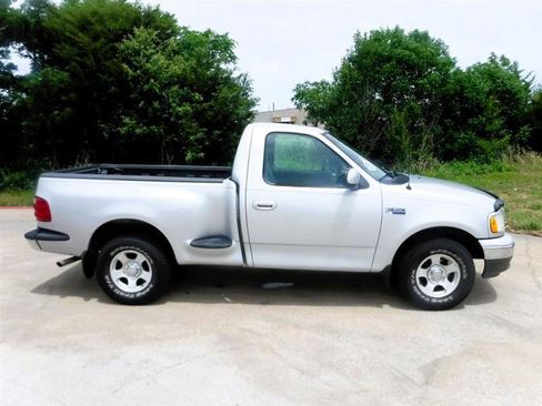 Used 2002 Ford F150 XLT RWD image 4