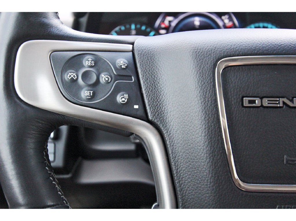 Used 2018 GMC Yukon Denali w/ Open Road Package AWD/4WD image 16