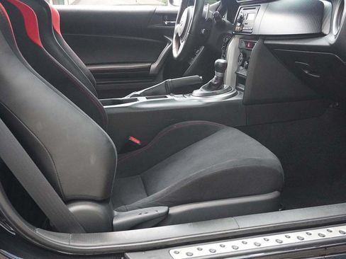 Used 2013 Scion FR-S RWD image 19