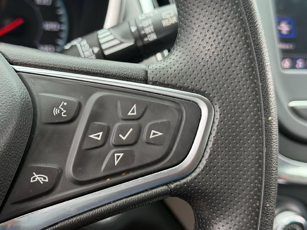 Certified 2024 Chevrolet Equinox LS w/ LPO, Cargo Package FWD image 23