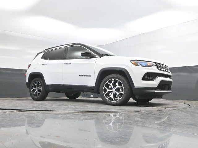 Used 2024 Jeep Compass Limited AWD/4WD image 44
