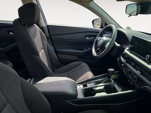 Used 2023 Honda Accord EX image 15