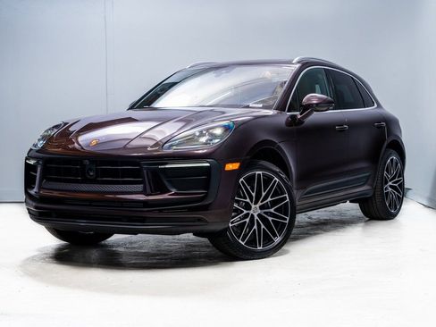 New 2026 Porsche Macan image 1