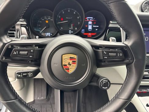Certified 2024 Porsche Macan Turbo AWD/4WD image 32