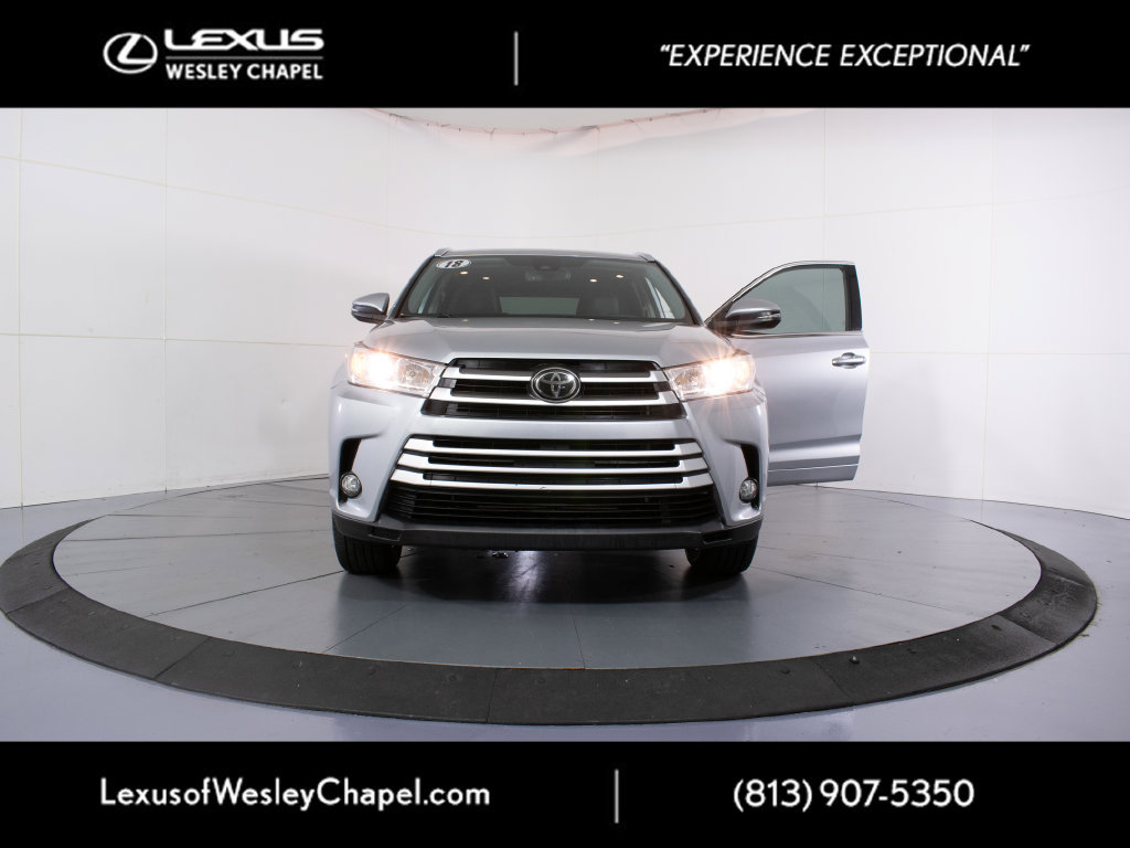 Used 2018 Toyota Highlander XLE AWD/4WD image 24