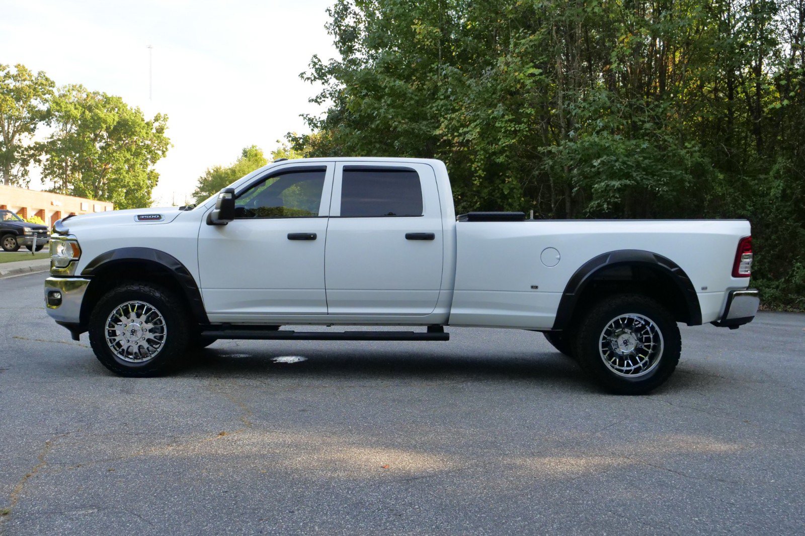 Used 2023 RAM 3500 Tradesman w/ Chrome Appearance Group AWD/4WD image 58