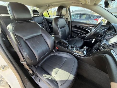 Used 2017 Buick Regal Sport Touring image 15
