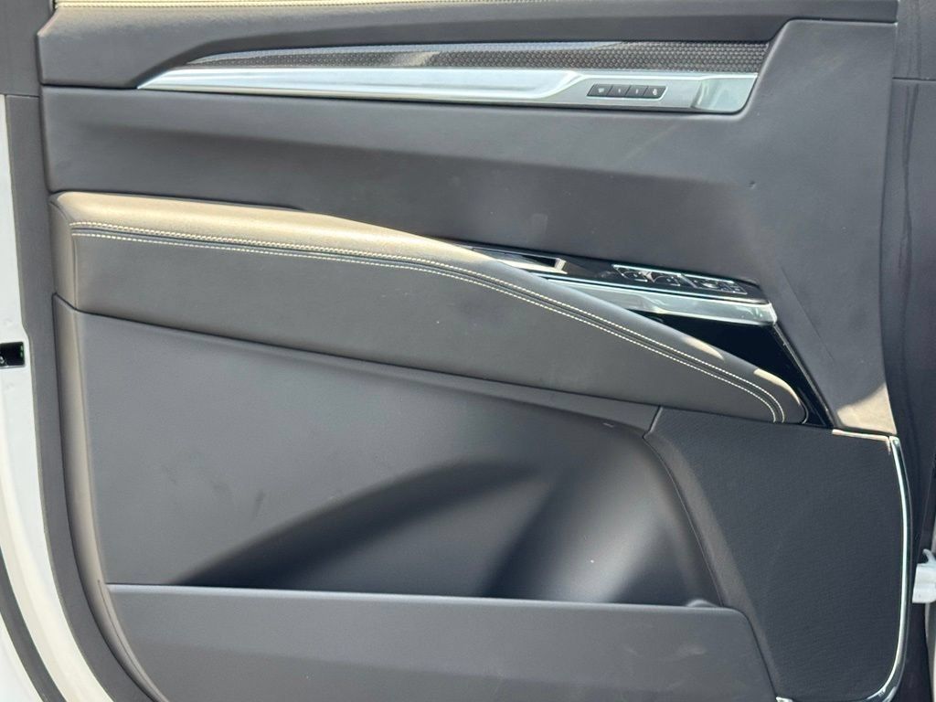 Certified 2025 Cadillac Escalade V w/ LPO, Floor Liner Package AWD/4WD image 16