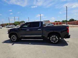 Used 2022 Chevrolet Silverado 1500 High Country w/ Z71 Off-Road Package AWD/4WD video 2