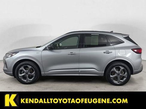 Used 2023 Ford Escape ST-Line AWD/4WD image 2