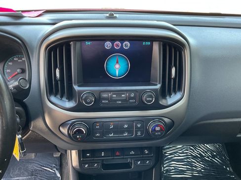 Used 2015 Chevrolet Colorado Z71 image 18