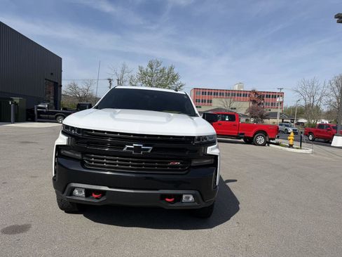 Used 2020 Chevrolet Silverado 1500 LT Trail Boss image 8
