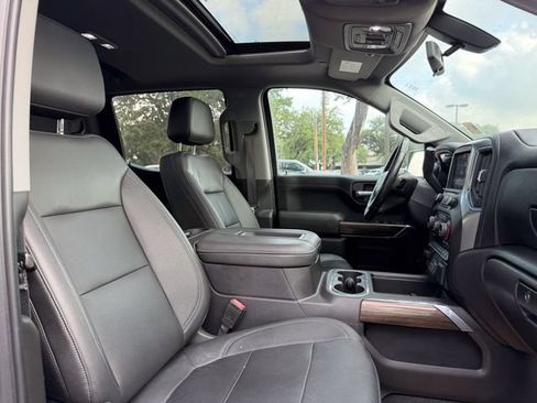 Used 2021 Chevrolet Silverado 1500 LT Trail Boss w/ Convenience Package II AWD/4WD image 16