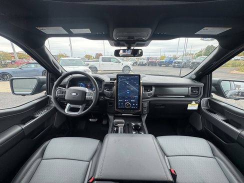 New 2025 Ford F150 Lightning Lariat image 20