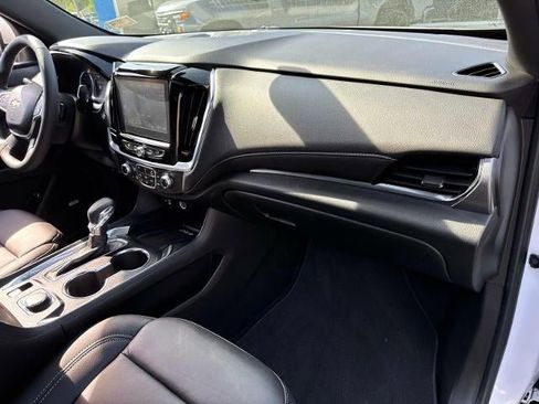 Certified 2023 Chevrolet Traverse LT w/ LT Premium Package AWD/4WD image 6