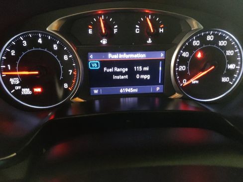 Used 2021 Chevrolet Blazer LT w/ Sound & Technology Package FWD image 23